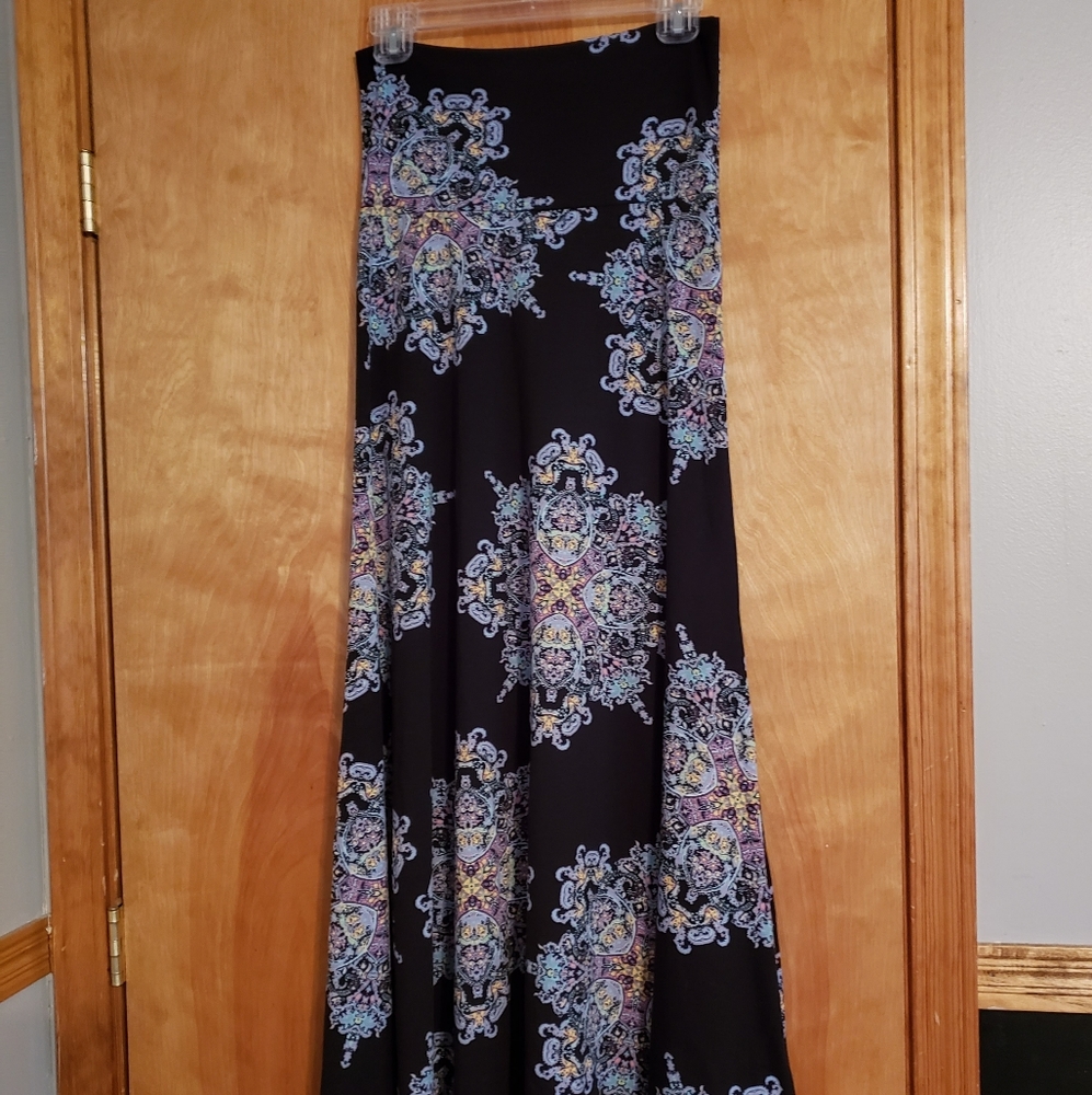🦄🦄Lularoe Medallion Maxi XS🦄🦄